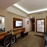 מלון Western Premier Karsiyaka Convention & איזמיר