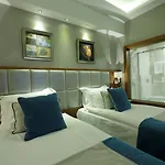 מלון Western Premier Karsiyaka Convention & 5*