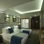 מלון Western Premier Karsiyaka Convention & איזמיר