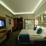 Western Premier Karsiyaka Convention & 5* איזמיר
