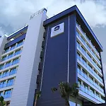 Western Premier Karsiyaka Convention & מלון