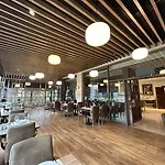 מלון Western Premier Karsiyaka Convention & 5*
