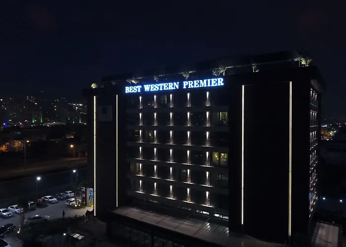 Western Premier Karsiyaka Convention & מלון 5*