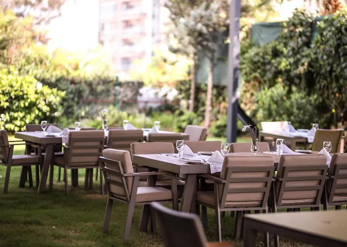 Western Premier Karsiyaka Convention & Hotel İzmir