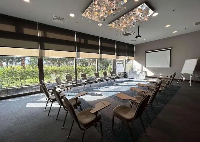 Western Premier Karsiyaka Convention & 5*