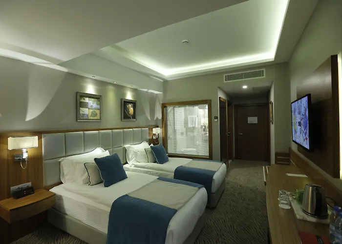 Отель Western Premier Karsiyaka Convention & Измир