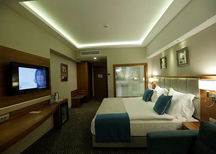 Western Premier Karsiyaka Convention & 5* Измир