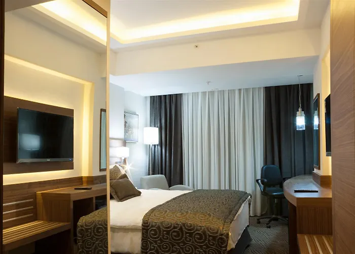 Western Premier Karsiyaka Convention & Отель 5*